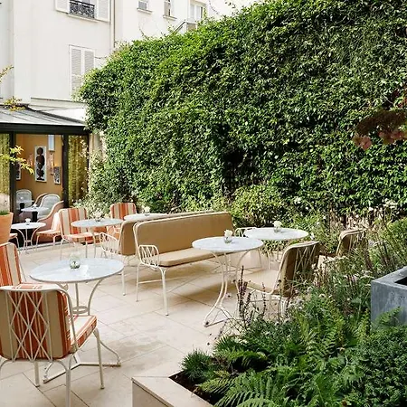 Le Belgrand Champs Elysees Tapestry By Hilton Paris