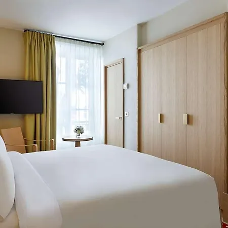 Le Belgrand Champs Elysees Tapestry By Hilton Hotel *