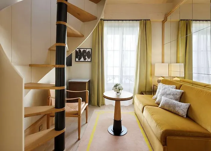 Hotel Le Belgrand Champs Elysees Tapestry By Hilton Parijs