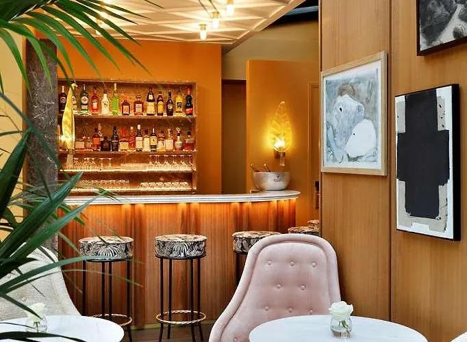 Le Belgrand Champs Elysees Tapestry By Hilton Hotel *